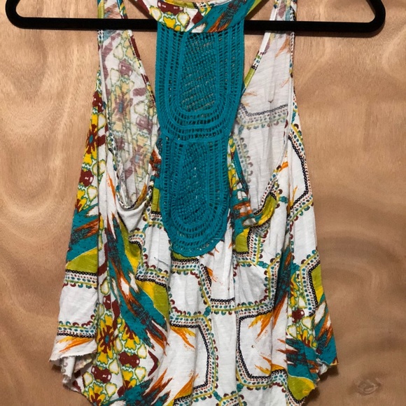 Multi-Color Tank - Picture 3 of 3